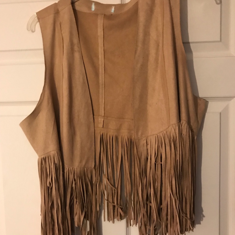 Suede like material fringe vest